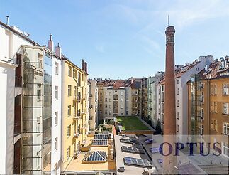 view-of-courtyard.jpg