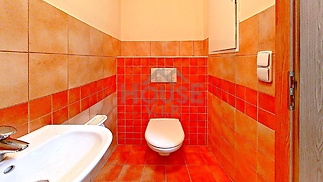 6-Silurska-Bathroom 1