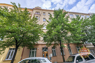 zom-4674-hdr.jpg