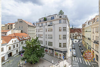 zom-4945-hdr.jpg